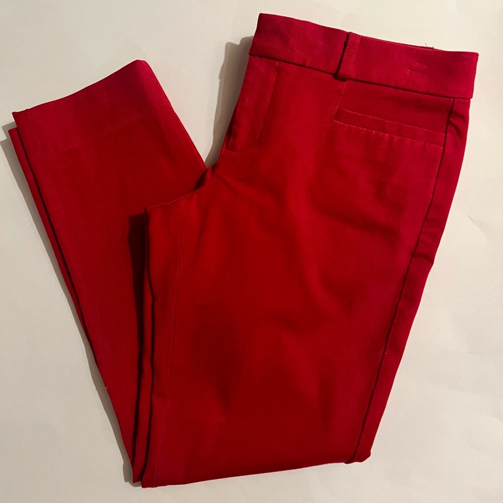 Banana Republic Women’s Size 2 Red Crop Pants, Form Fitting, Breezy and Cool